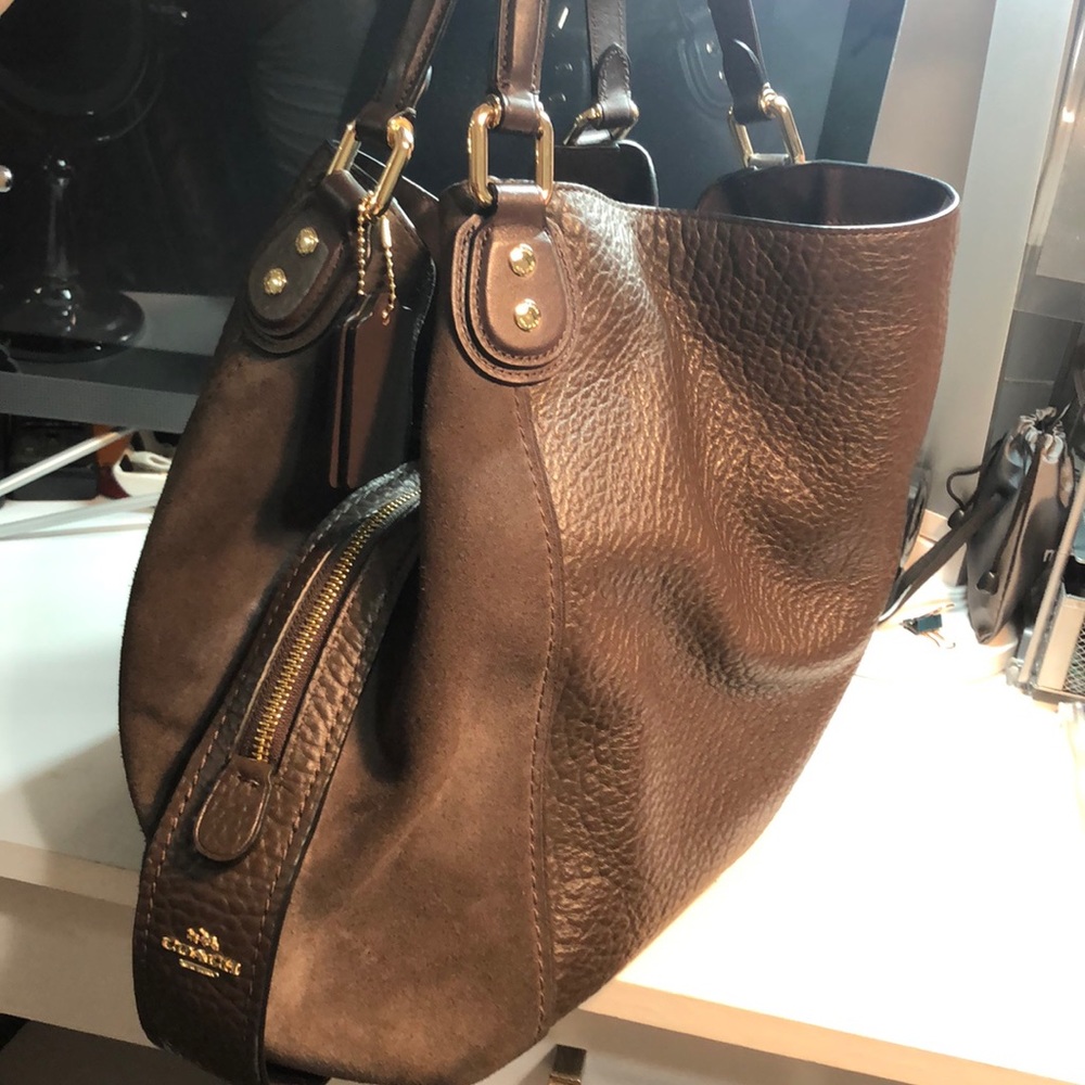 COACH- Edie shoulder bag 42